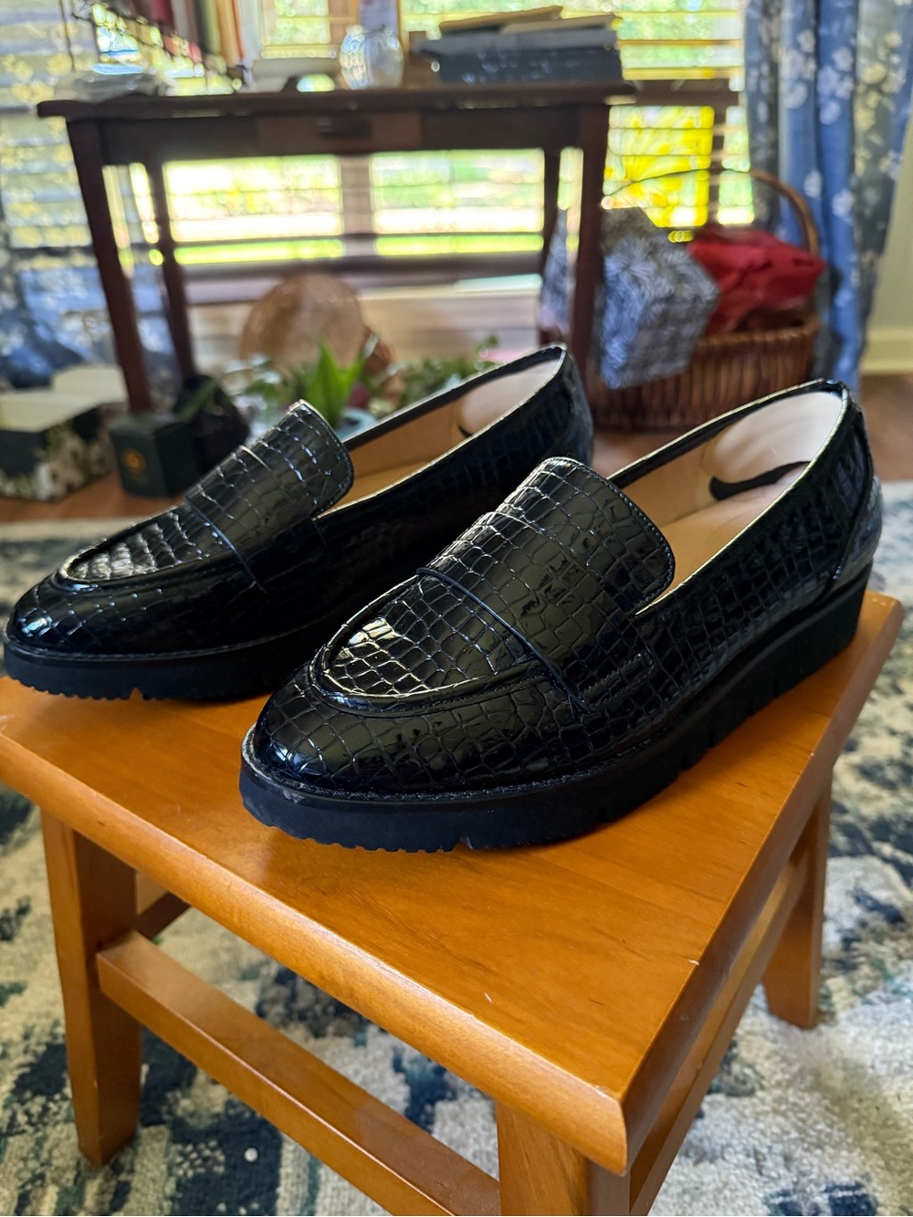 Women’s Alex Marie  Croc-Embossed Loafers size 9.5 - Black- 4 feature tech